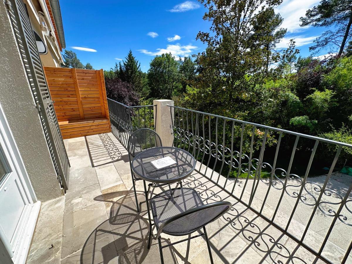 Le Repos Du Keyrie Hotel Saint-Marc-Jaumegarde Buitenkant foto
