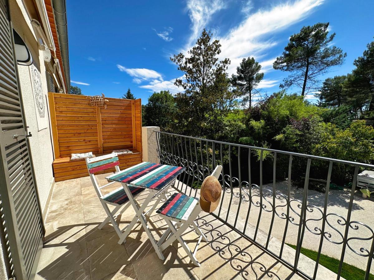 Le Repos Du Keyrie Hotel Saint-Marc-Jaumegarde Buitenkant foto